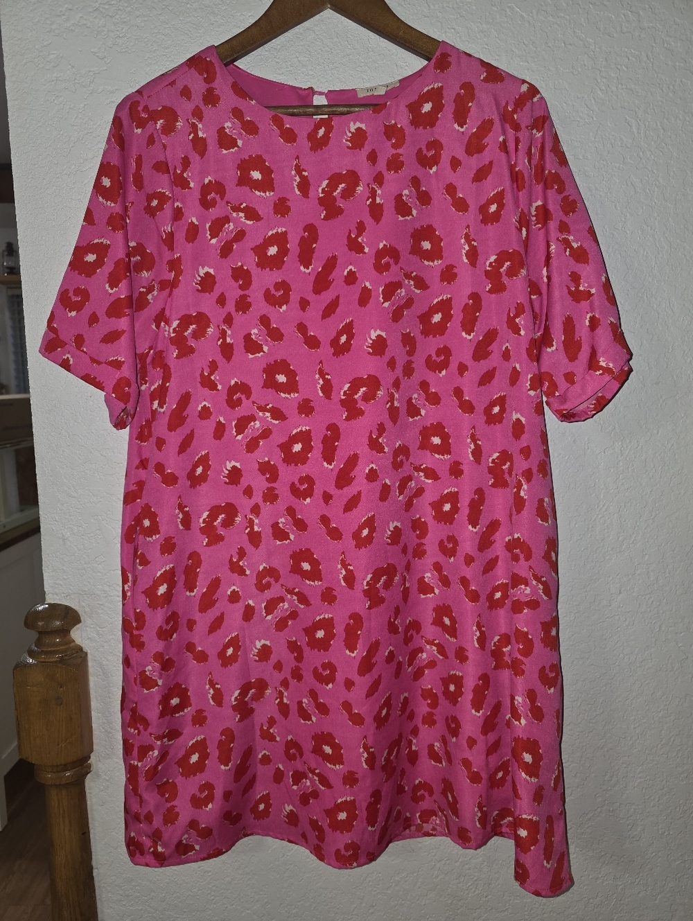 JODIFL Pink and Red Leopard Print Shift Dress